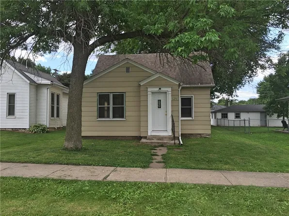 125 W Broadway St, Colfax, IA 50054
