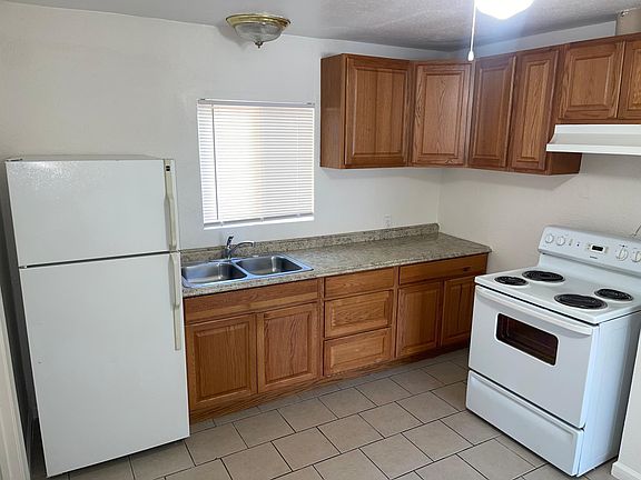 5th image of 2371 E Scotts Ave #2371