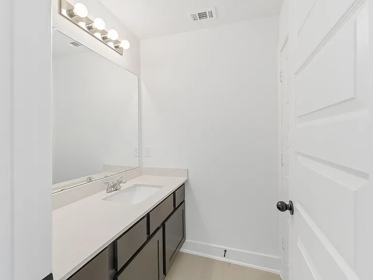 21127 Coral View Dr — Photo 38