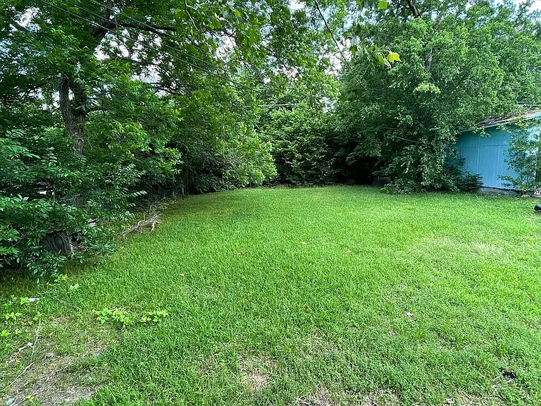 500 Loraine Cir — Photo 9