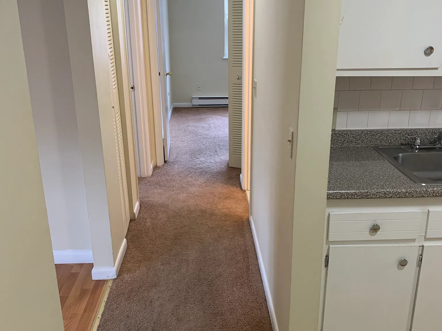 2 bed, 1.0 bath, 995 sqft, $1,875 — Photo 4