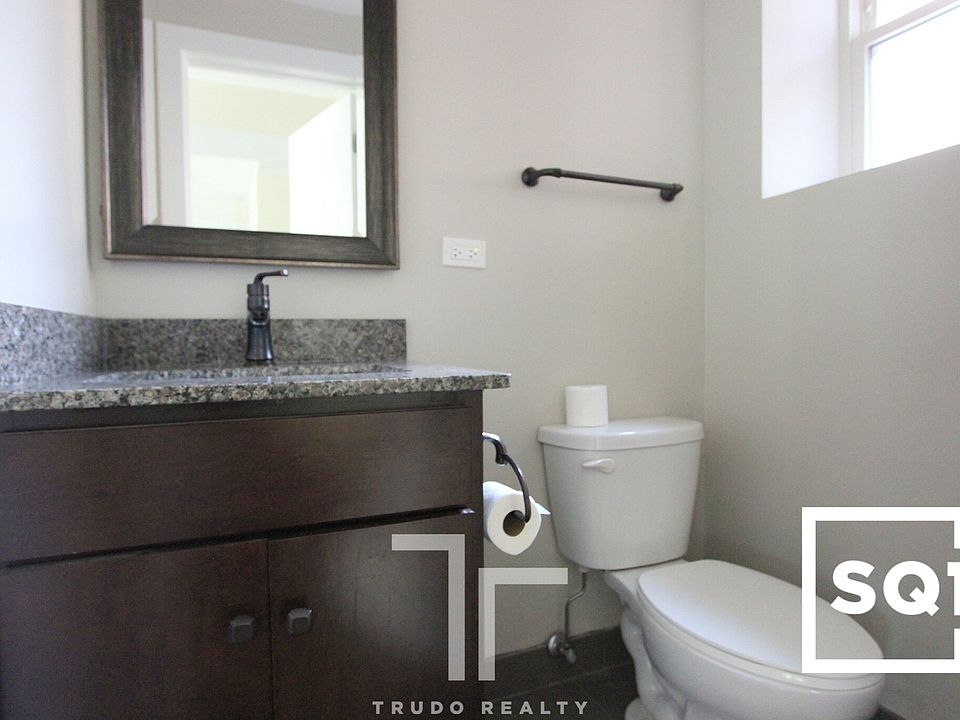 1st image of 5056 N Winchester Ave #3W