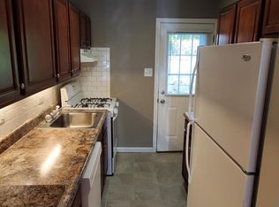 227 Solon Dr #B, Ballwin, MO 63021