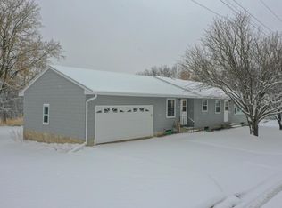 311 E 2nd Ave, Osakis, MN 56360