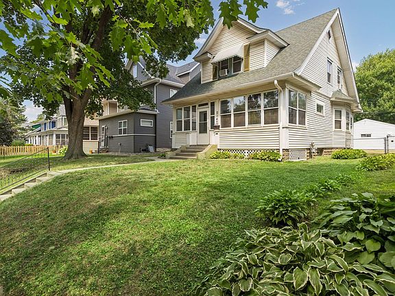 2nd image of 2147 Dayton Ave