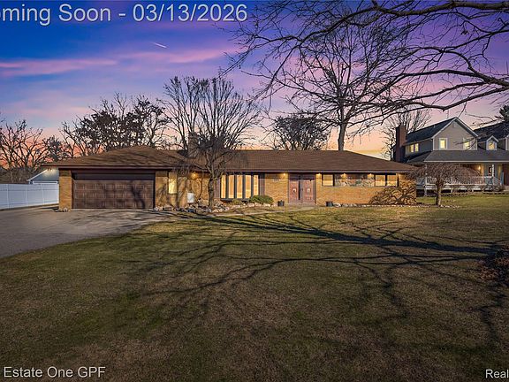 3rd image of 24840 Taft Rd