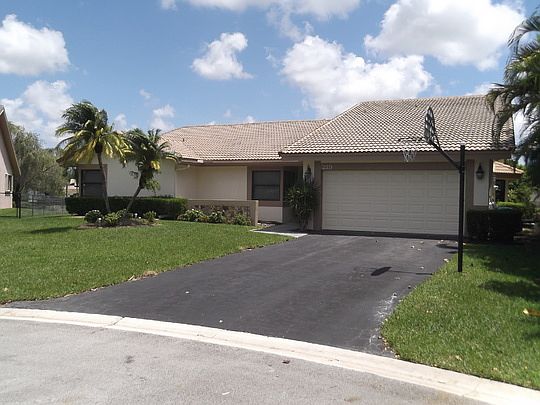 1st image of 219 NW 110th Way