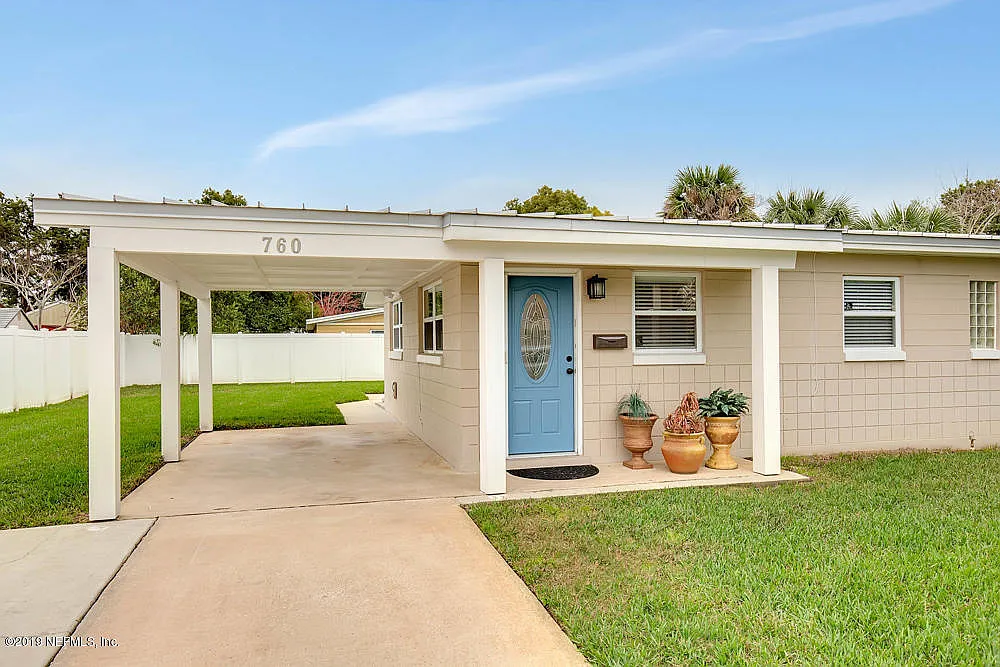 3 bed, 1.5 bath, 975 sqft, $2,400 — Photo 4