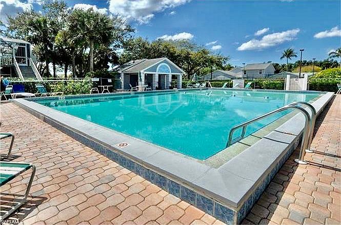 1st image of 14661 Lakewood Trace Ct #304