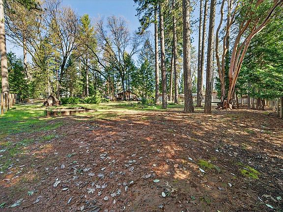 4th image of 5897 Silverleaf Dr