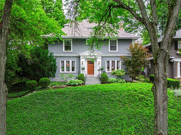 5th image of 712 Oakwood Ave