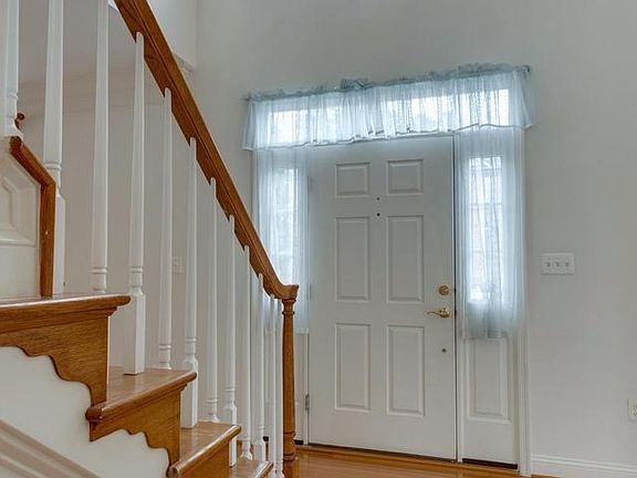 3rd image of 9979 Cyrandall Dr