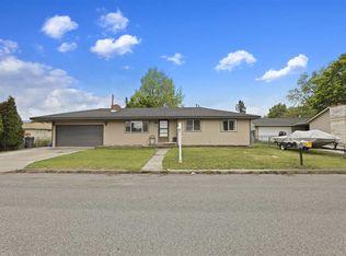 19020 E Nixon Ave, Greenacres, WA 99016