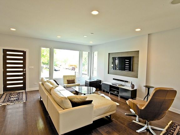4th image of 6116 N Wolcott Ave