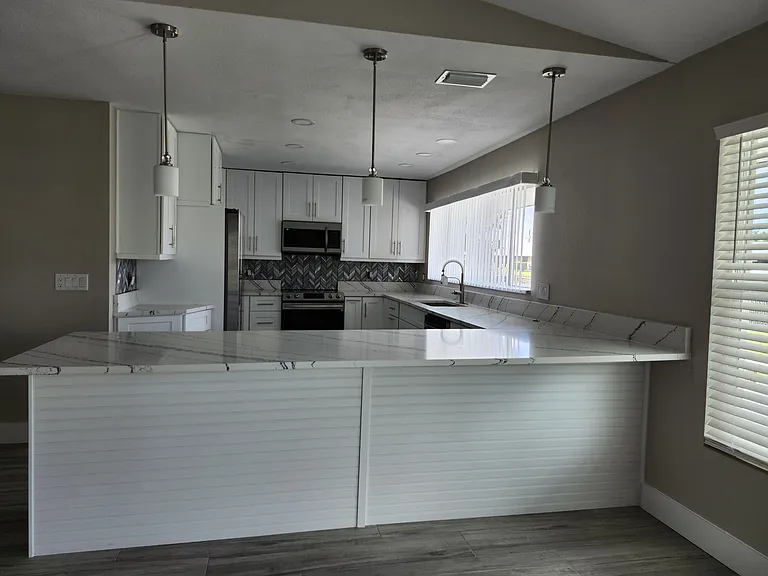 6171 Island Park Ct — Photo 1