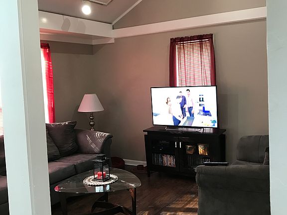 4th image of 13123 Parker Ave