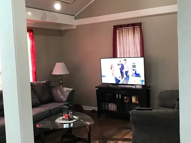 13123 Parker Ave — Photo 4