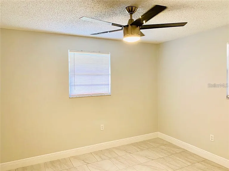 205 Babson Dr — Photo 11