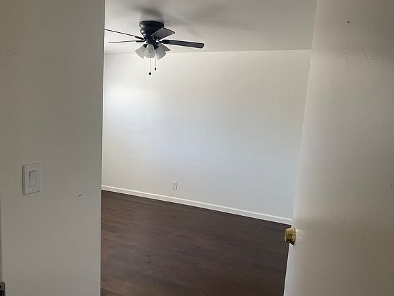 5th image of 14105 Yukon Ave