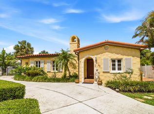 145 NE Spanish Ct, Boca Raton, FL 33432
