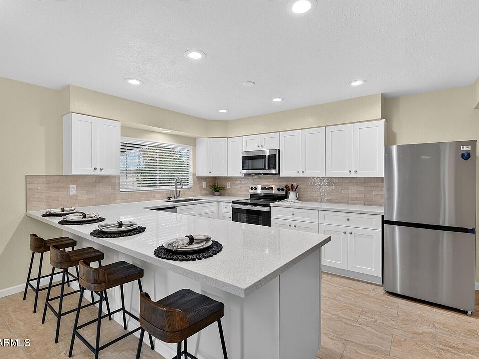 1st image of 2214 S COTTONWOOD Drive