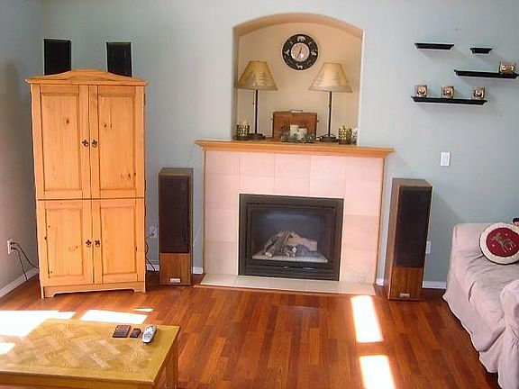 3rd image of 4794 Manning Dr NE