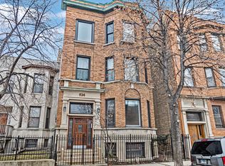 824 W Dakin St #1, Chicago, IL 60613