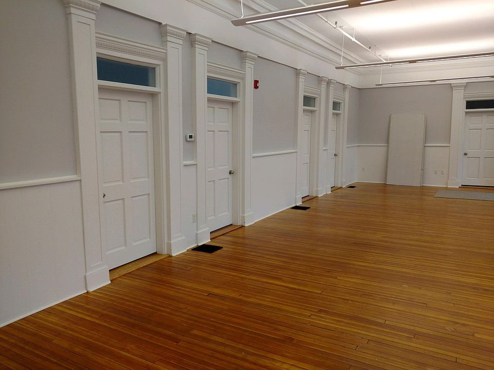 1st image of 401 W Main St #100