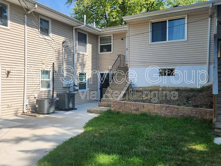 229 Hickory St — Photo 23