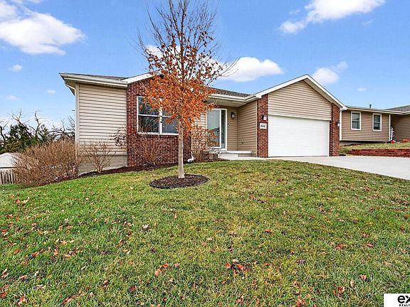 2nd image of 2740 NW Dahlia Dr