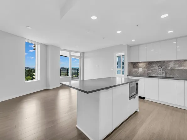 3699 Sexsmith Rd #1107, Richmond, BC V6X 0W4