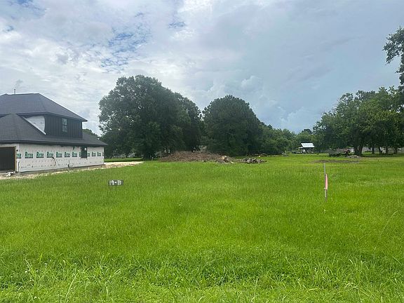 3rd image of 5754 Mockingbird Ln