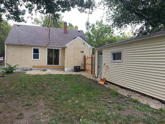 4th image of 2100 Suburban Ave