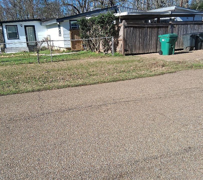 1st image of 273 W Lake Dockery Dr