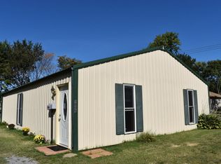 1005 Hickman St, Benton, IL 62812