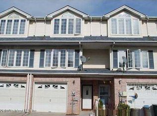 24 Larrison Loop, Staten Island, NY