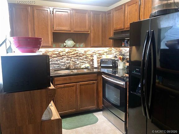 3rd image of 1225 NW 21st St #31-3103