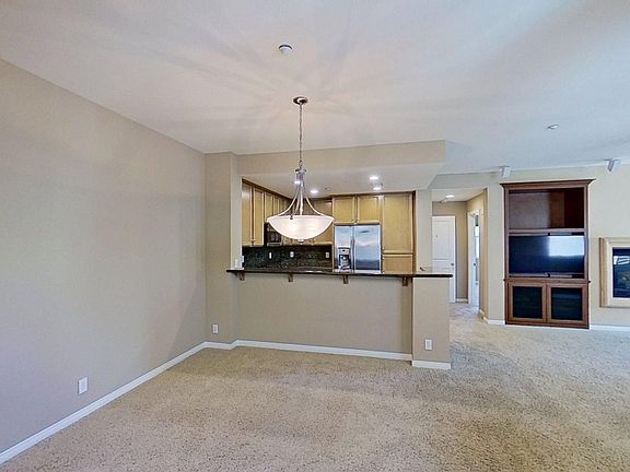2nd image of 32 Meridian Dr