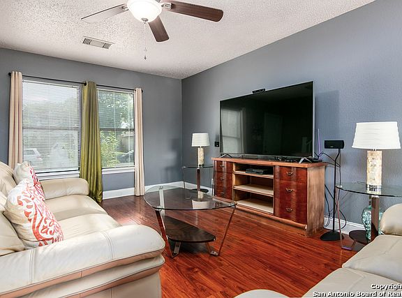 5th image of 9655 Green Plain Dr