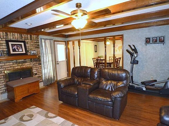 2nd image of 713 N Briarcliff Dr