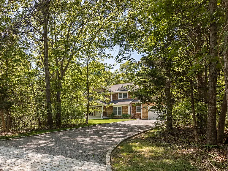 N Cape Ln — Photo 19