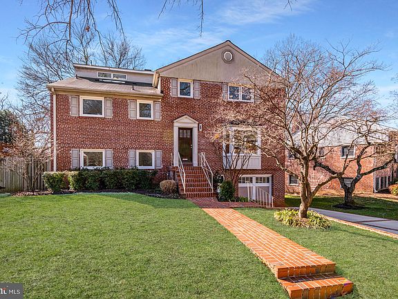 2nd image of 9924 Julliard Dr