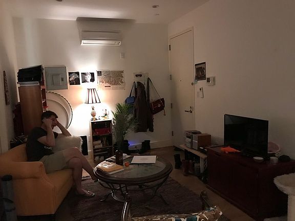 3rd image of 83 Montrose Ave #3A