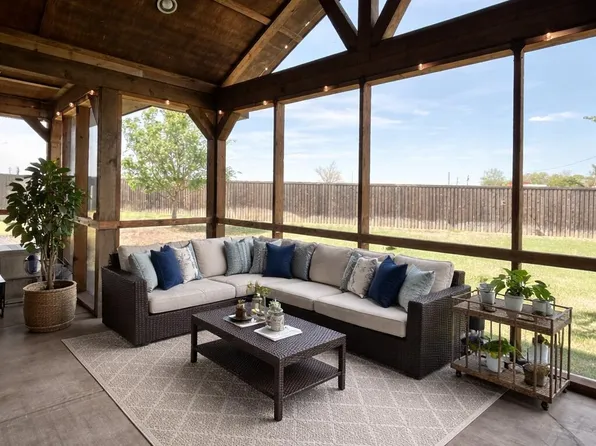 1805 Madison Ave, Dumas, TX 79029