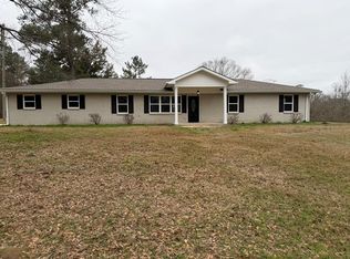 881 Old Highway 11, Carriere, MS 39426
