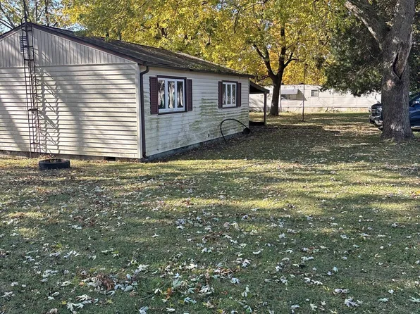 2527 N East St, Elwood, IN 46036