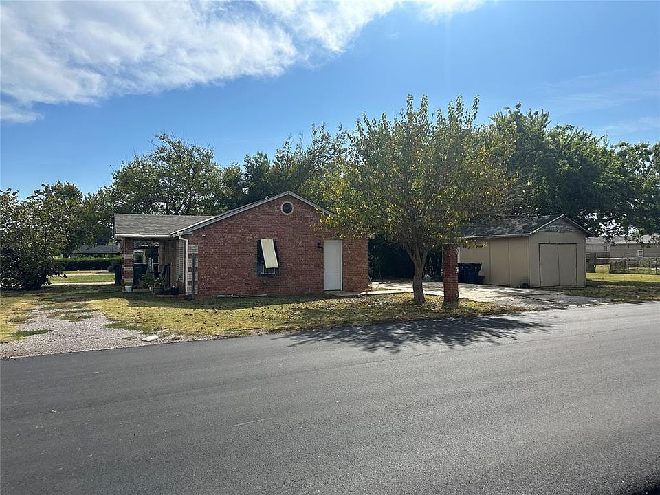 2nd image of 2728 SW 41st St