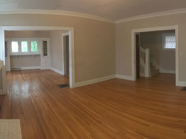 2280 Grandview Ave — Photo 10