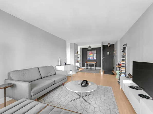 407 Park Avenue South 25E image 3 of 15