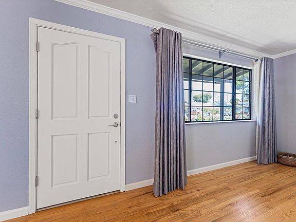 2nd image of 1388 Las Palmas Dr